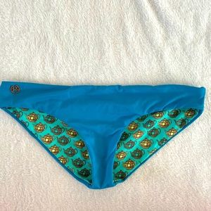 Maaji reversible bottoms. Gently used